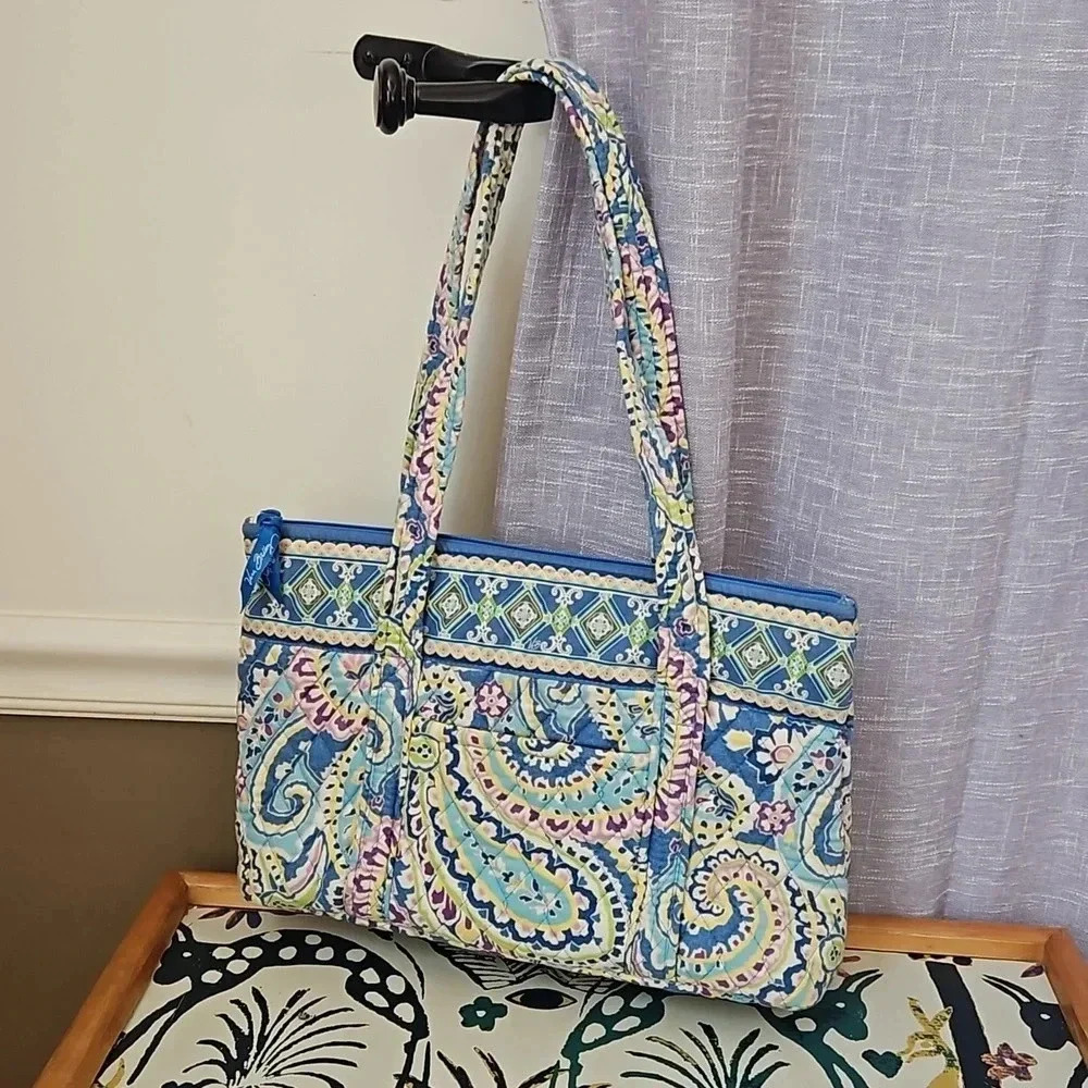 VERA BRADLEY BAG
